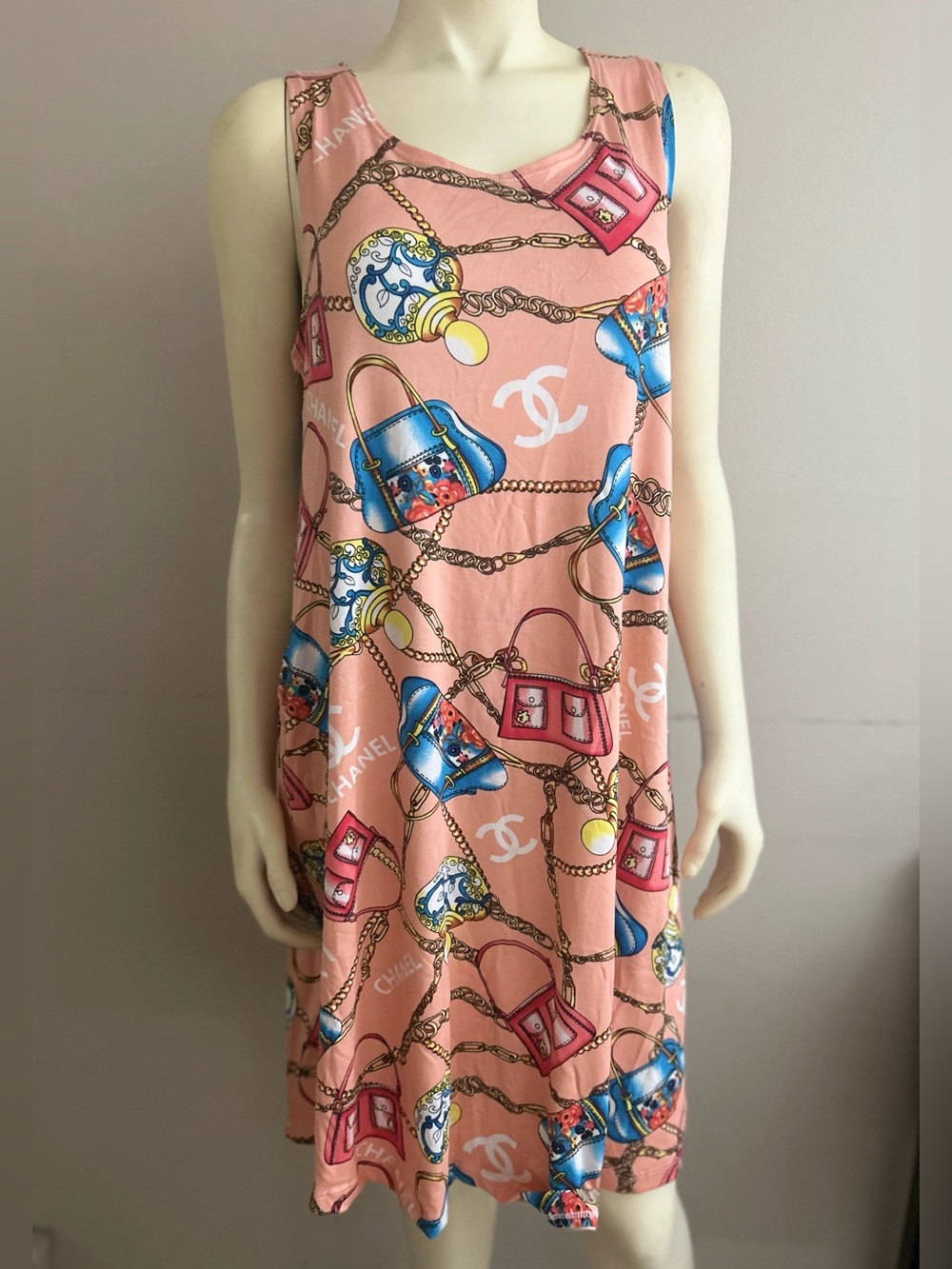 Sleeveless Pink Printed Midi Dress with Chain & Bag Motif
